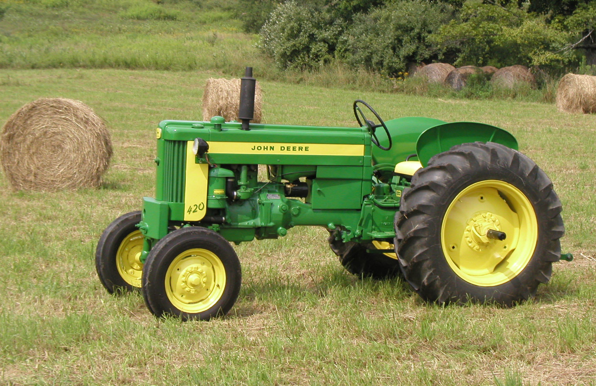 The Model 40 The John Deere Model 420 Tractors And Crawlers